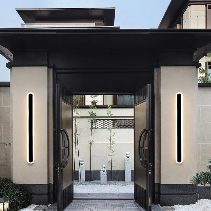 Rónán | Dimmable Iron Porch Wall Sconce
