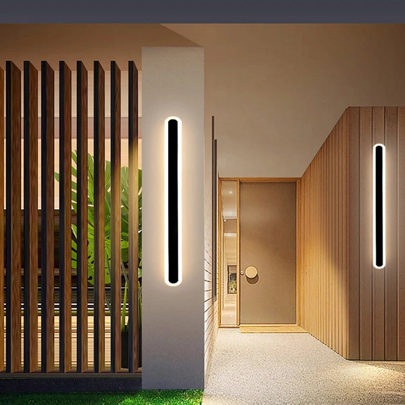 Rónán | Dimmable Iron Porch Wall Sconce