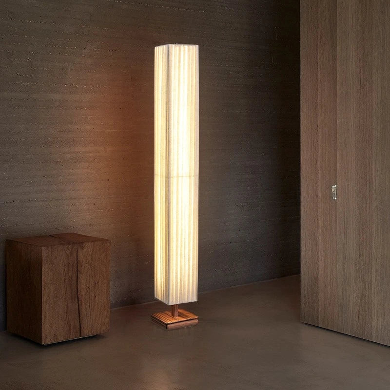 Cassiana | Wood Floor Lamp