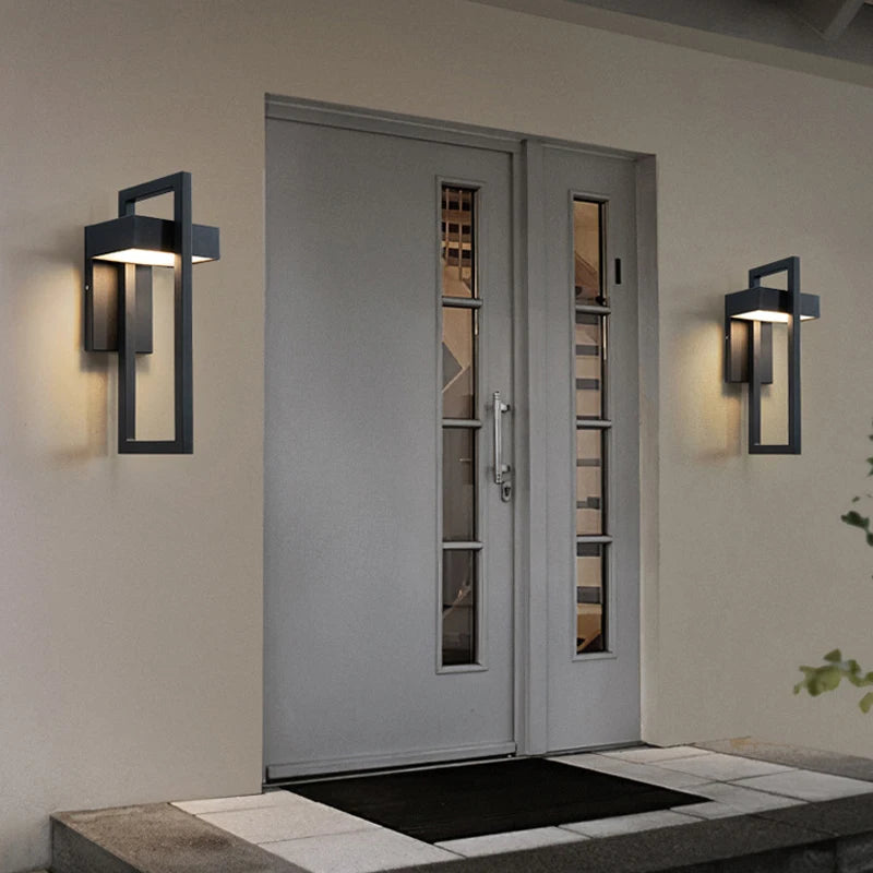 Tadhg | Retro Villa Porch Wall Light