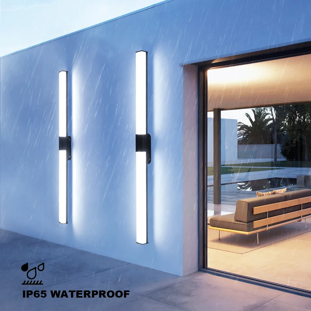 Elegant Outdoor Garden Wall Light - Weatherproof Exterior Lantern