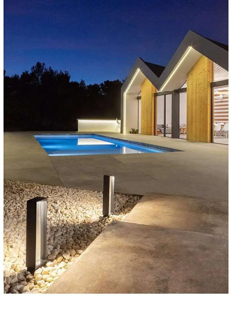 Áine | Solar Landscape Garden Light