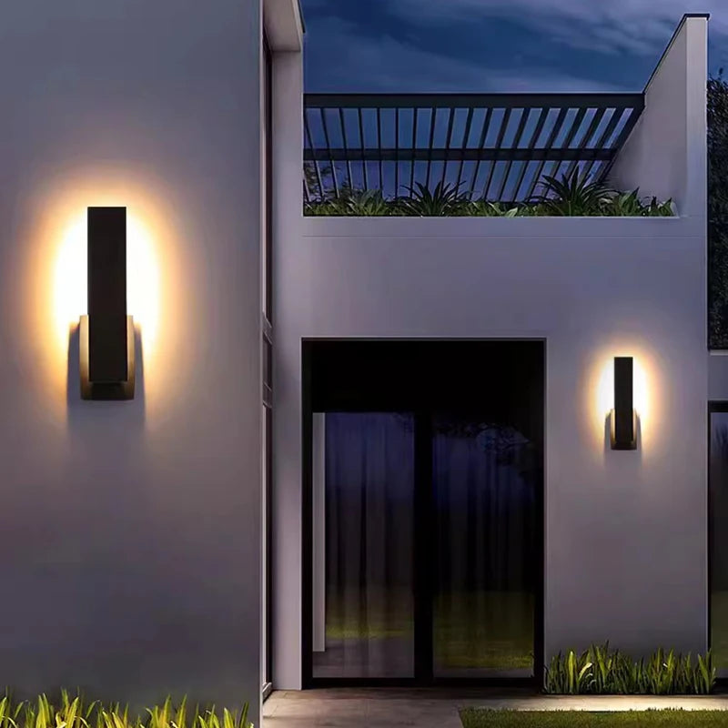 Salvador | Minimalist Outdoor Wall Lamp