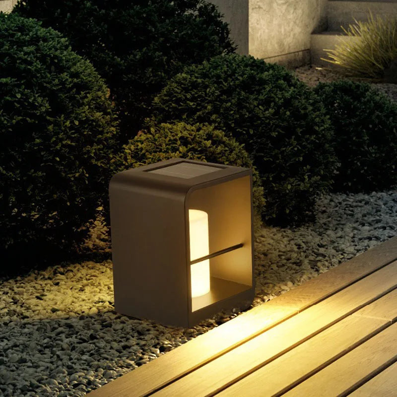 Grian | Solar Lawn Light