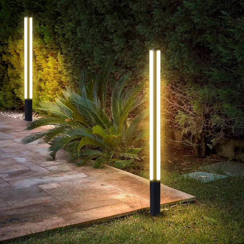Brigid | Trihedral Stainless Steel Lawn Light