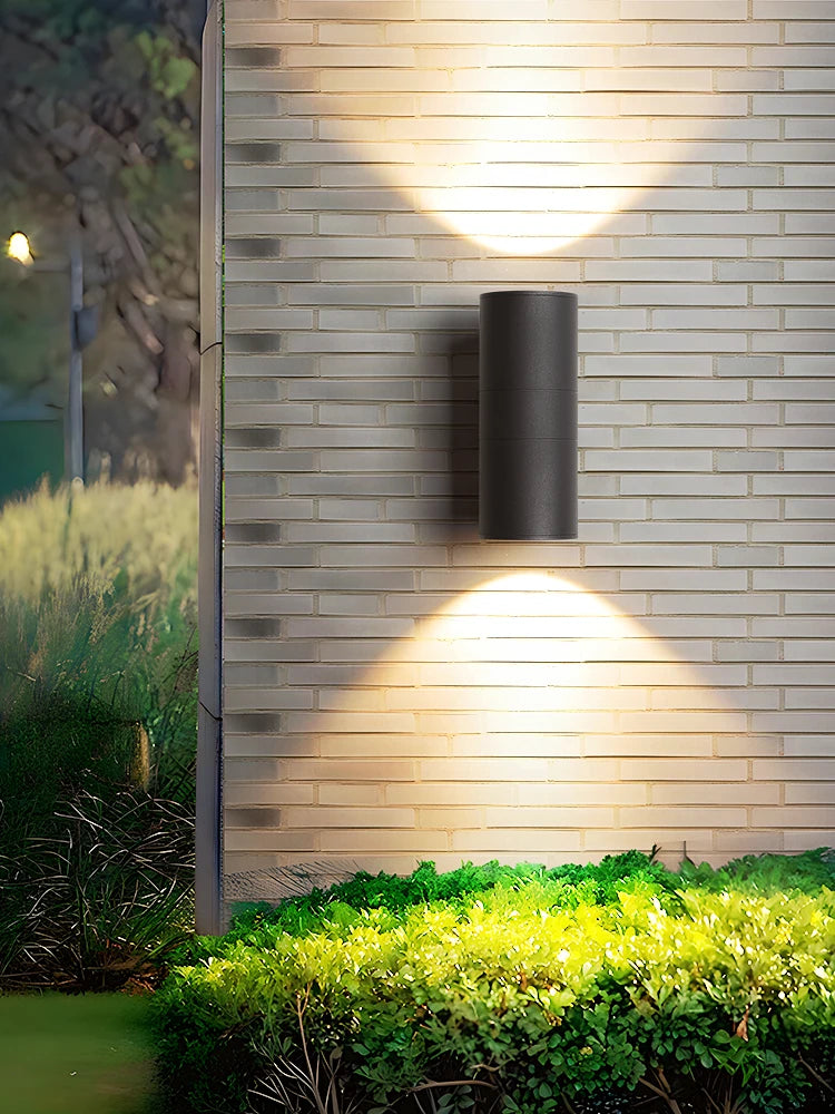 Saoirse | Cylindrical Outdoor Wall Lamp