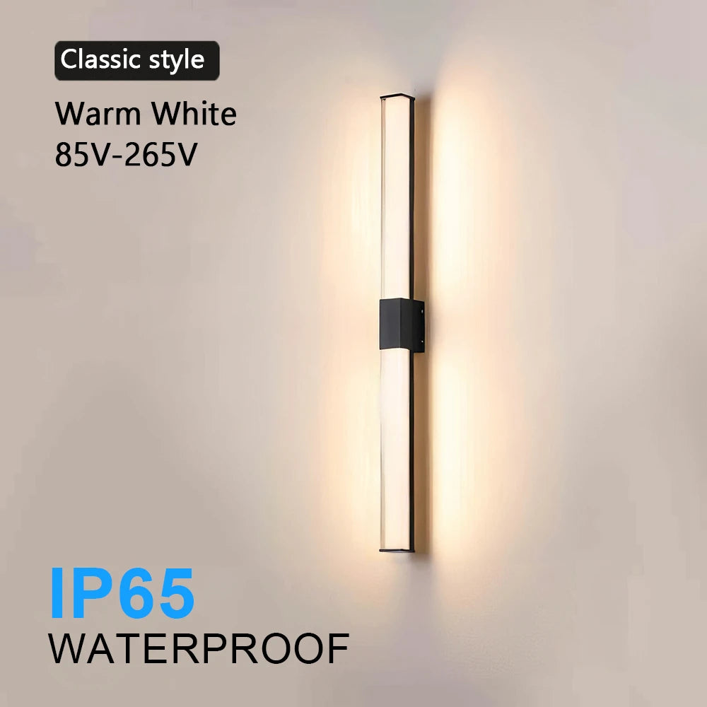 Elegant Outdoor Garden Wall Light - Weatherproof Exterior Lantern