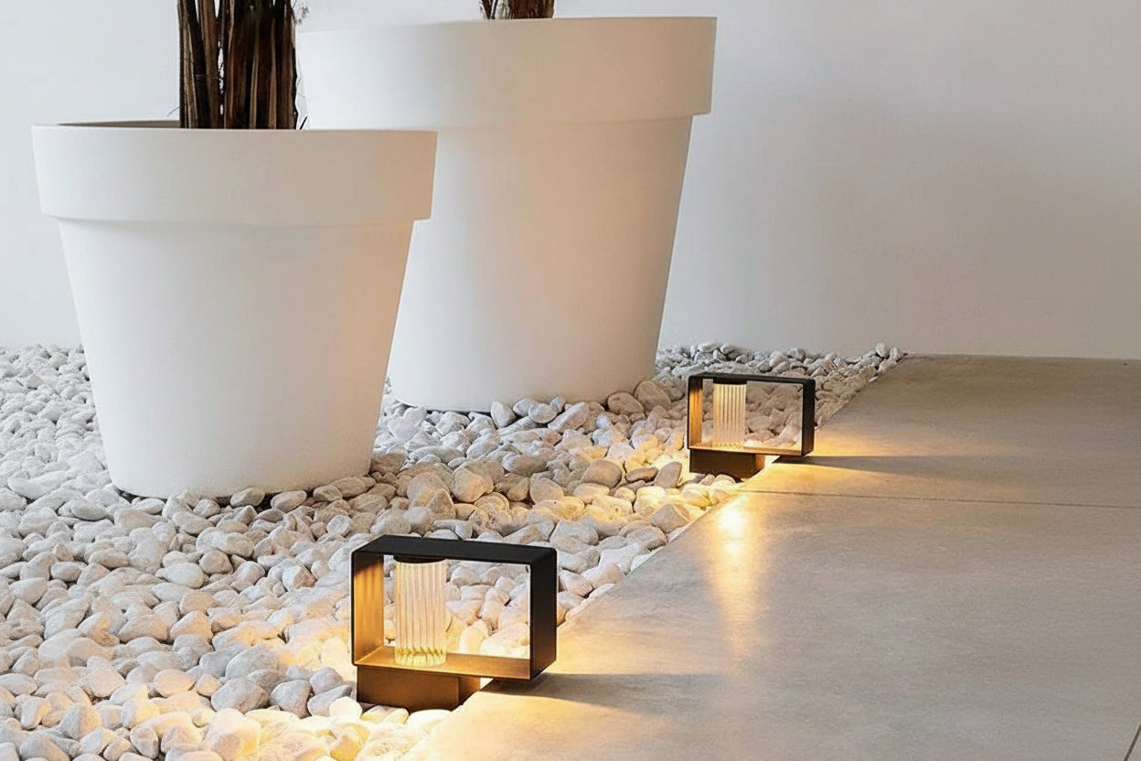 Áine | Solar Landscape Garden Light